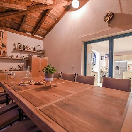 Luxury Solea Barusic