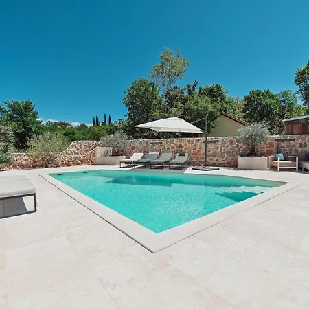 Luxury Solea 别墅 *